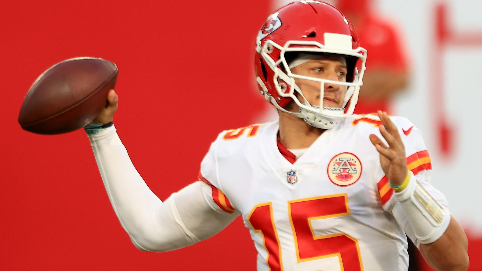 Fastest QB in Madden 22: Top Speed Ratings (We List the Quickest Quarterbacks)