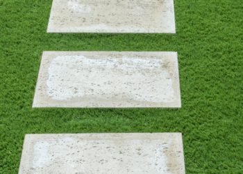 Grass Floor: Is It Right for You? (Simple Tips to Help You Decide)
