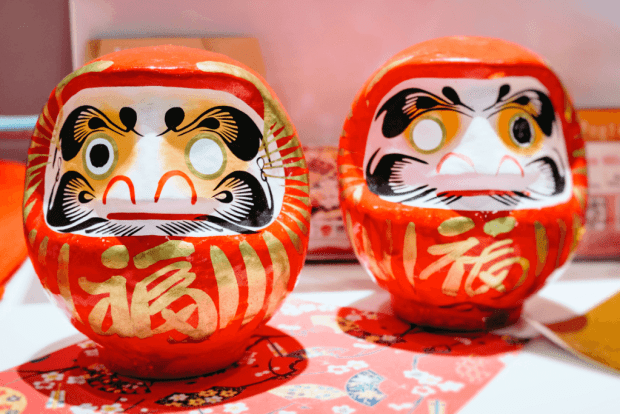 How to choose a darumaka doll? Check out these simple tips for beginners now!