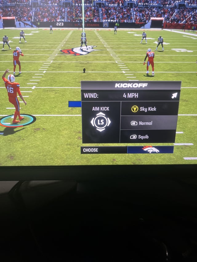 Users said:Kicking Problems? Madden Kicking Meter Glitch Explained.