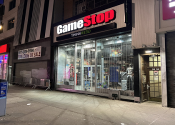 GameStop Open Christmas Day? Find Out Store Hours Here!